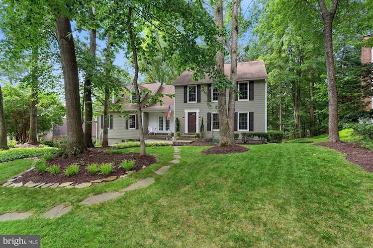 1958 Barton Hill Rd Reston, VA 20191