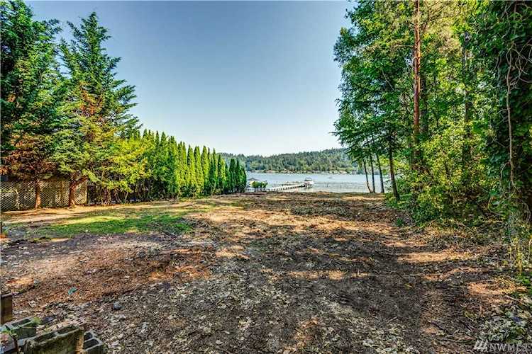 2650 W Lake Sammamish Pkwy NE Redmond, WA 98052