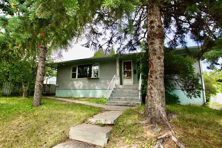 1912 25 Ave SW Calgary, AB T2T 1A5