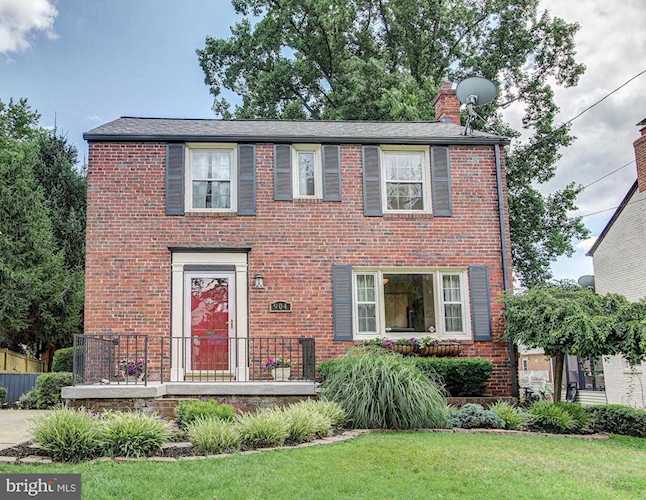 904 Dennis Ave Silver Spring, MD 20901