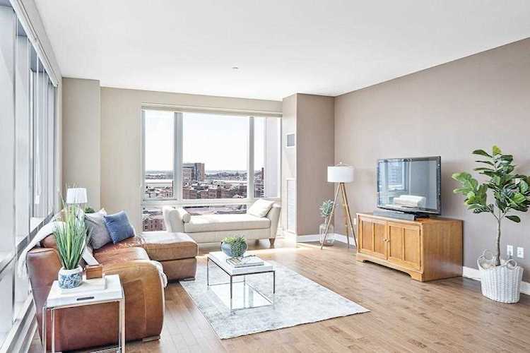 500 Atlantic Ave #17J Boston, MA 02210