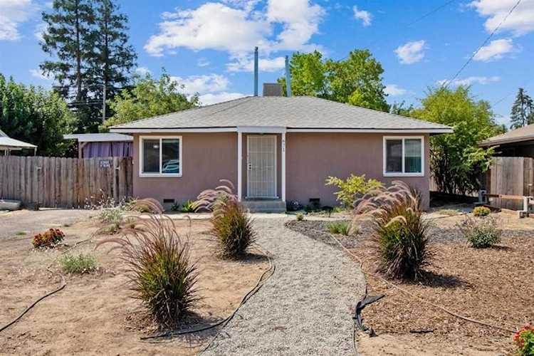 671 W Sample Avenue Fresno, CA 93704