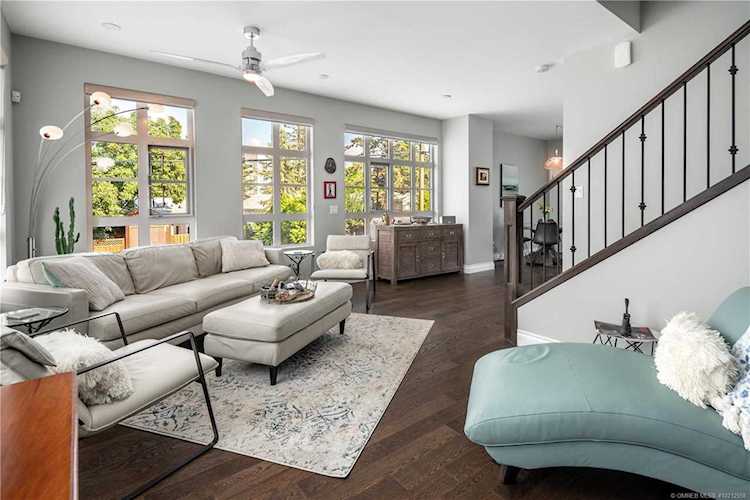 645 Fuller Avenue Kelowna, BC V1Y2E9