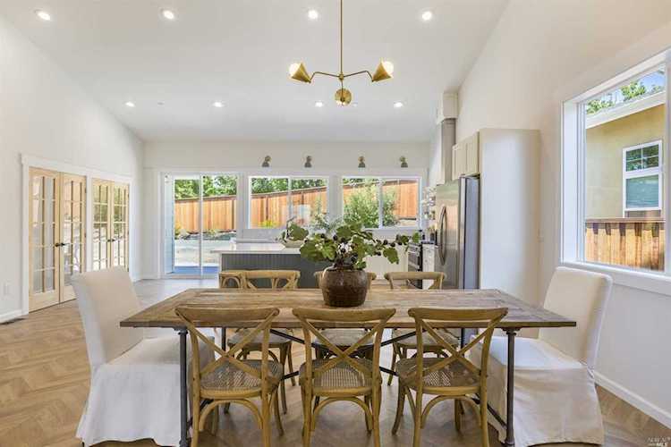 3577 Alkirst Court Santa Rosa, CA 95403