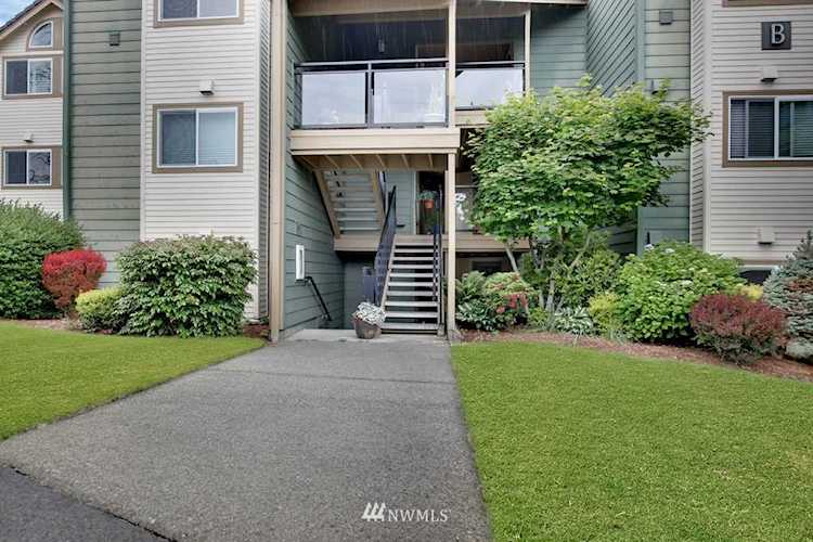 N Narrows Dr #B203 Tacoma, WA 98407 | MLS ® 1605287 Photo 1