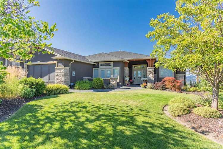 614 Arbor View Drive Kelowna, BC V1W4Z7
