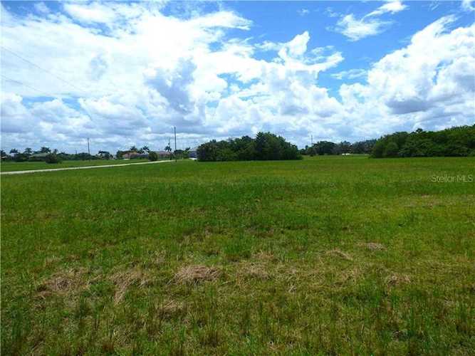 17318 Acapulco Rd Punta Gorda, FL 33955