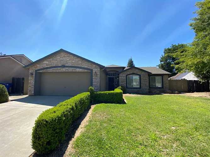 6287 N Giulia Avenue Fresno, CA 93722