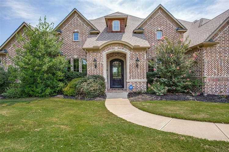 3004 Twin Lakes Drive Prosper, TX 75078