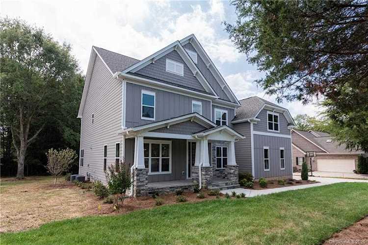 5443 Glen Forest Dr Charlotte, NC 28226