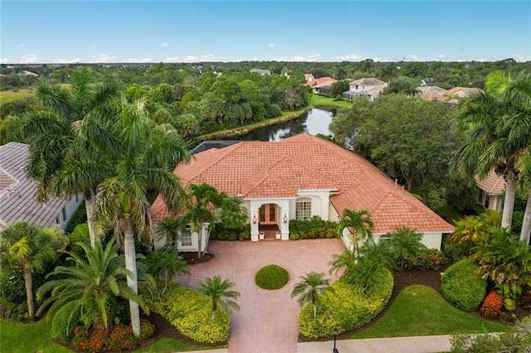 8855 Bloomfield Blvd Sarasota, FL 34238