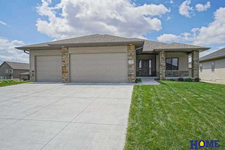 7541 S 78th St Lincoln, NE 68516