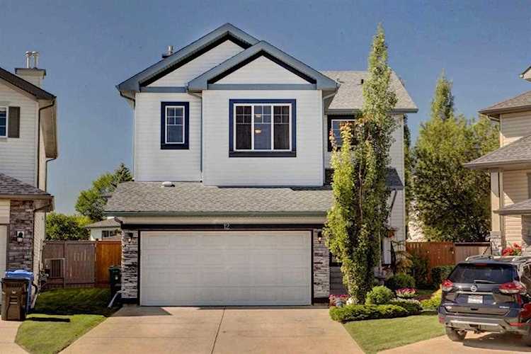 12 Panorama Hills Mews NW Calgary, AB T3K 5C2