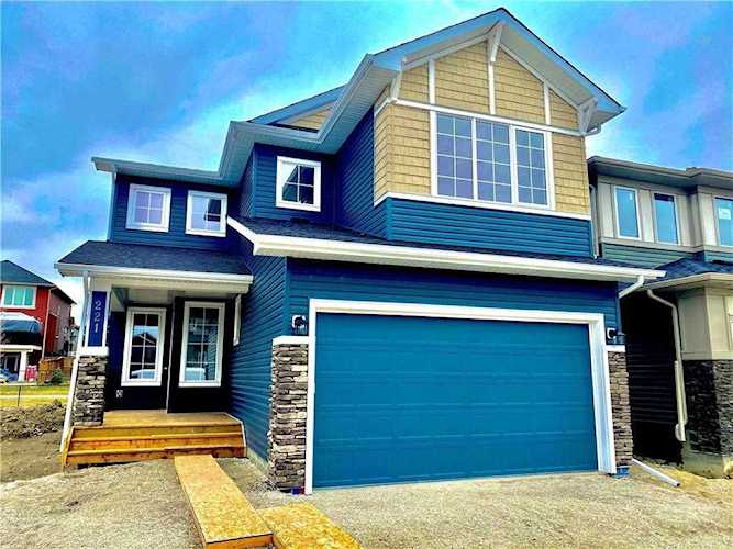 221 Ravenstern Crescent SE Airdrie, AB T4A 0W5