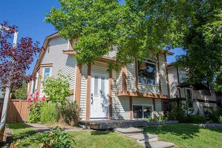 52 Riverbirch Rd SE Calgary, AB T2C 3M6