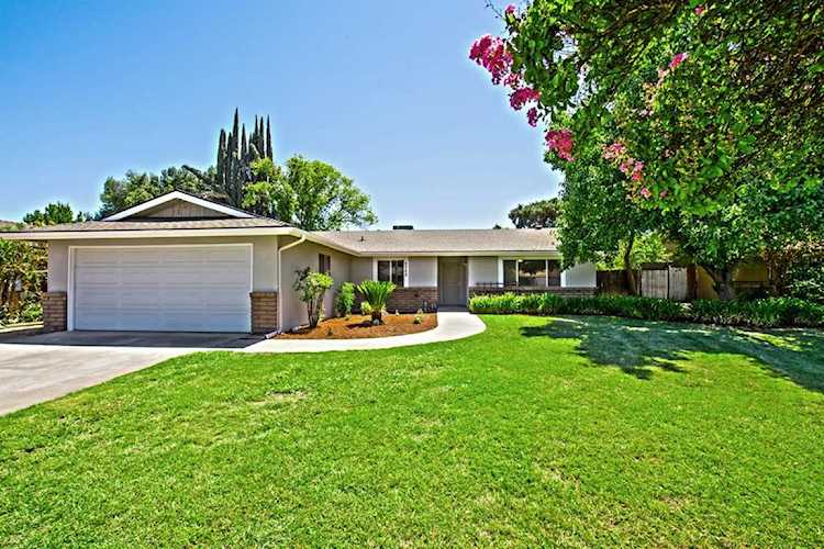 5268 E Inyo Street Fresno, CA 93727