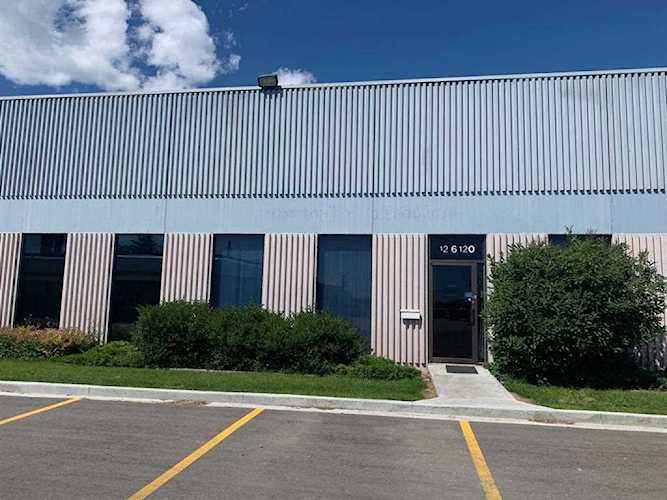 6120 3 St SE #12 Calgary, AB T2H 1K4