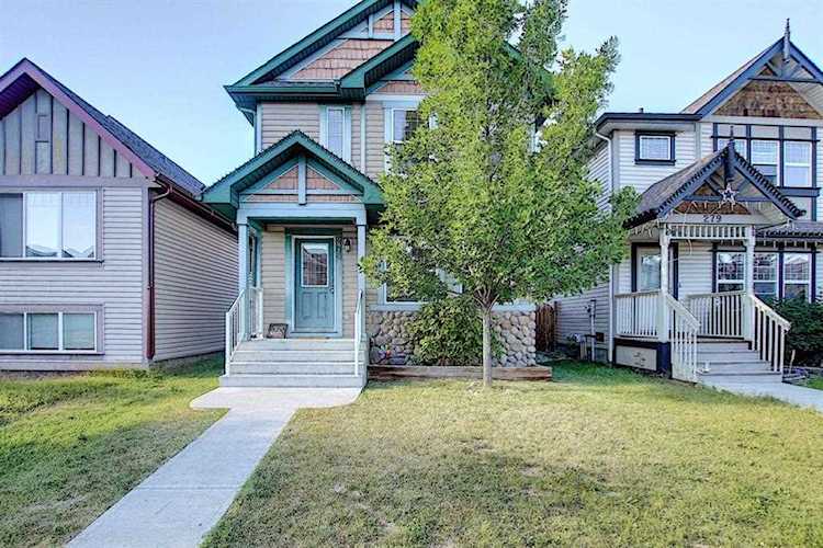 275 Everglen Way SW Calgary, AB T2Y 5E8