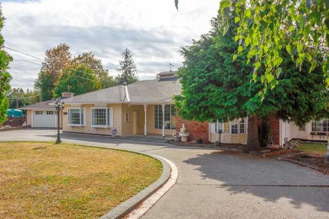 3576 Jingle Pot Rd Nanaimo, BC V9R 6W9