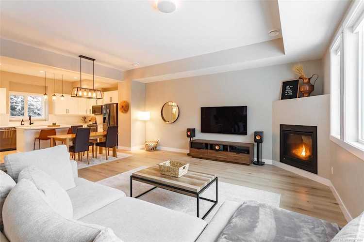 2893 Robinson Road #B5b Lake Country, BC V4V1H8