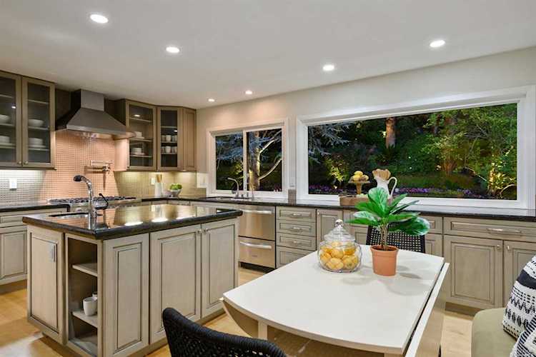9 Caddy Court Novato, CA 94949