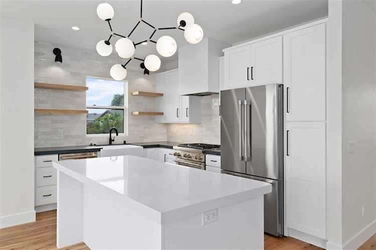 438 Tamarack Ave Carlsbad, CA 92008