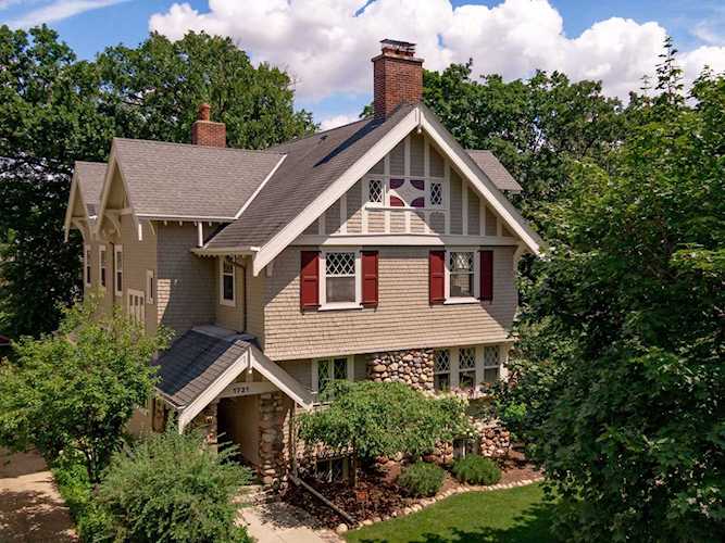 1721 James Avenue S Minneapolis, MN 55403