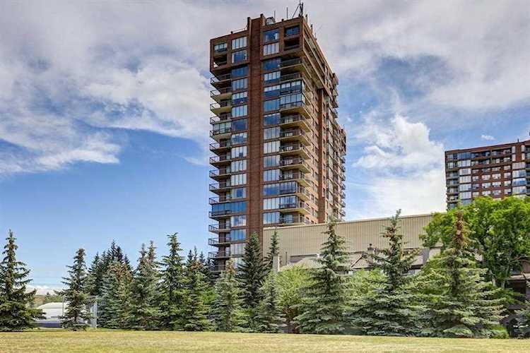 80 Point Mckay Crescent NW #2008 Calgary, AB T3B 4W4