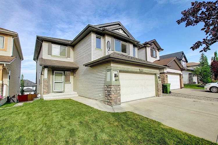 169 Panamount Rise NW Calgary, AB T3K 6B7