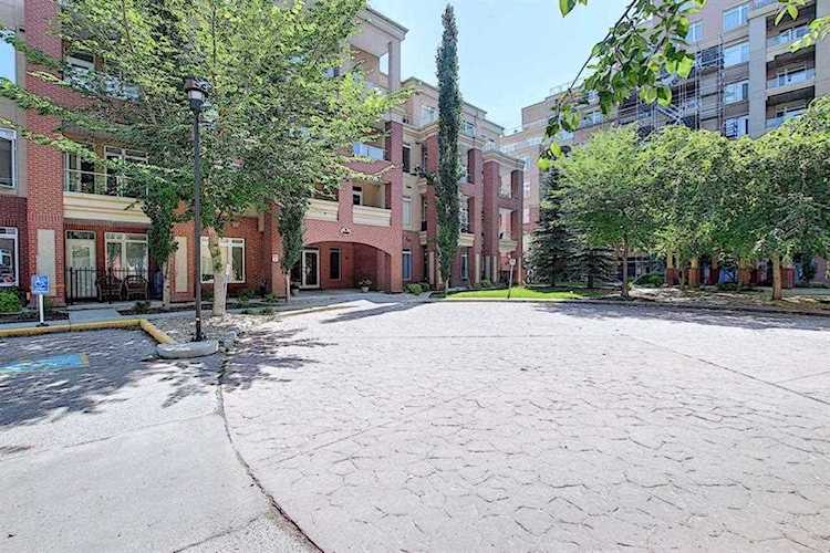 24 Hemlock Crescent SW #2305 Calgary, AB T3C 2Z1