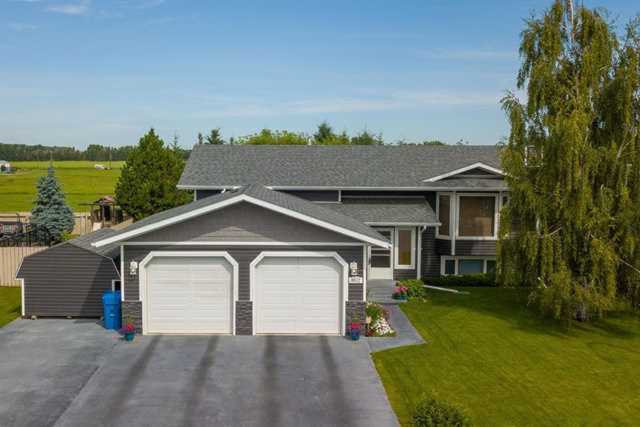 5612 52 Street Close Eckville, AB T0M 0X0