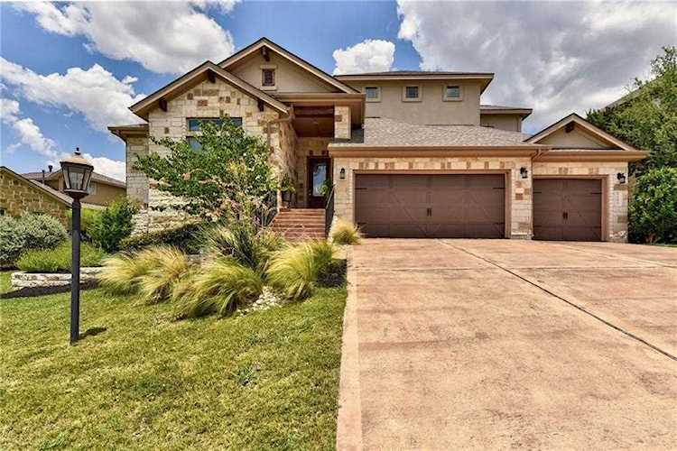 205 Coopers Crown LN Lakeway, TX 78738