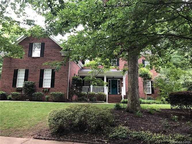 8042 Garnkirk Dr Huntersville, NC 28078