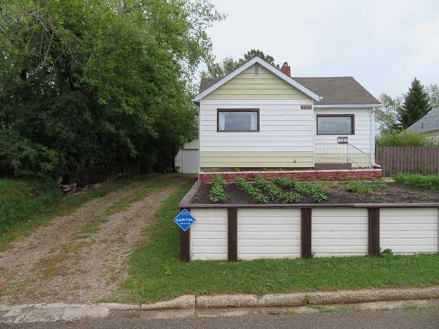 4716 47 Ave Innisfail, AB T4G 1N9