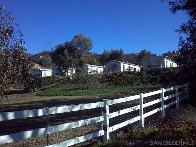 15348-15358 Running Deer Trail Poway, CA 92064