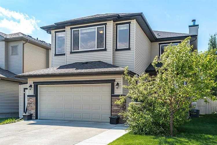 17 Cimarron Springs Way Okotoks, AB T1S 0J3