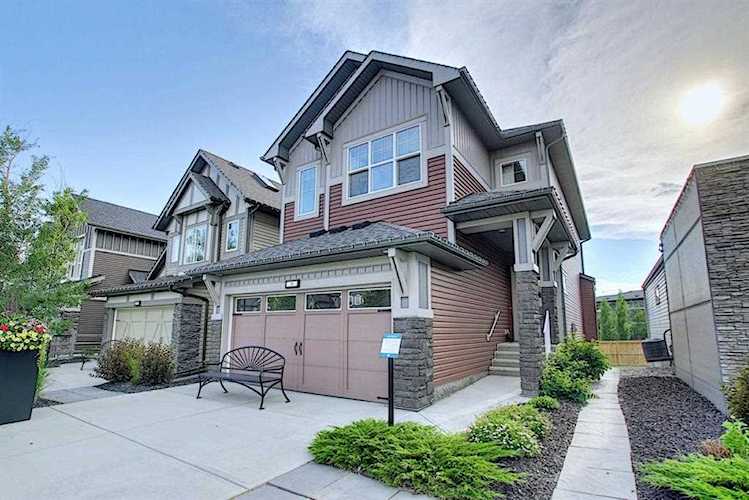 9 Thoroughbred Blvd Cochrane, AB T4C 0X2