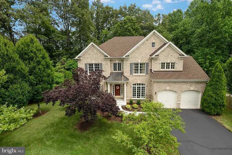 4711 Benjamin Cross Ct Chantilly, VA 20151 | MLS ® VAFX1130562 Photo 1