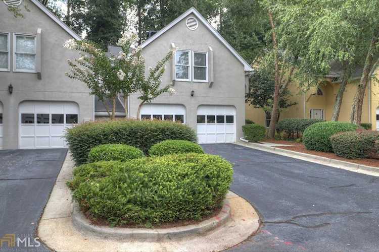 3915 Ashford Lake Brookhaven, GA 30319