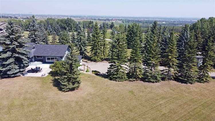 196087 82 St W Rural Foothills County, AB T1S 0S8
