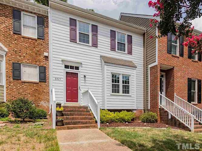 8425 Wycombe Lane Raleigh, NC 27615