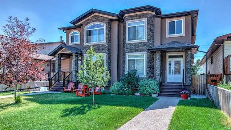 4423 19 Ave NW Calgary, AB T3B 0R8