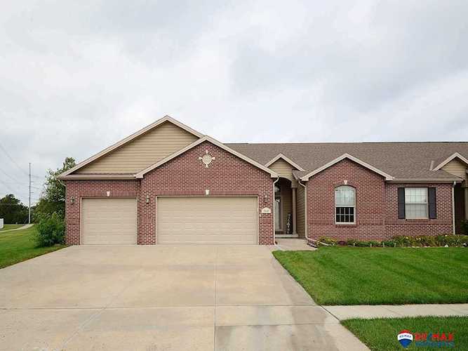 7619 Kentwell Ln Lincoln, NE 68516