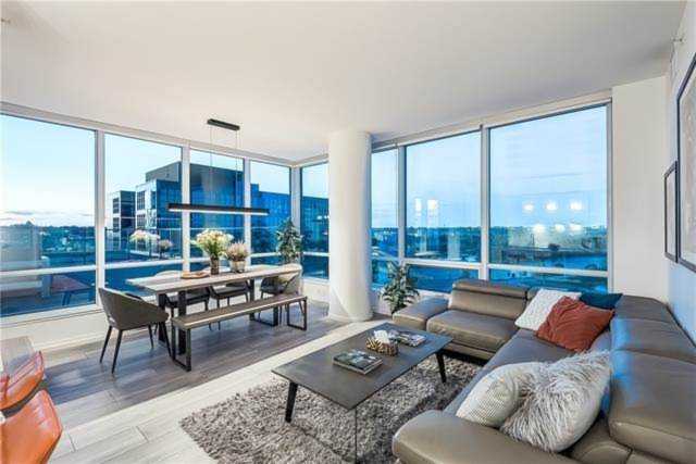 615 6 Ave SE #907 Calgary, AB T2G 1S2