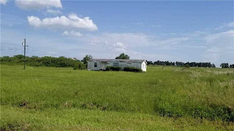 2527 Holly Hill Tank Rd Davenport, FL 33837