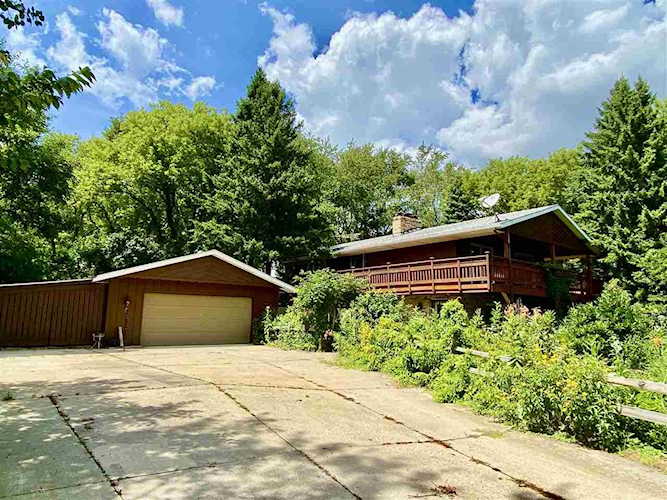 1999 Hawkinson Rd Dunn, WI 53575