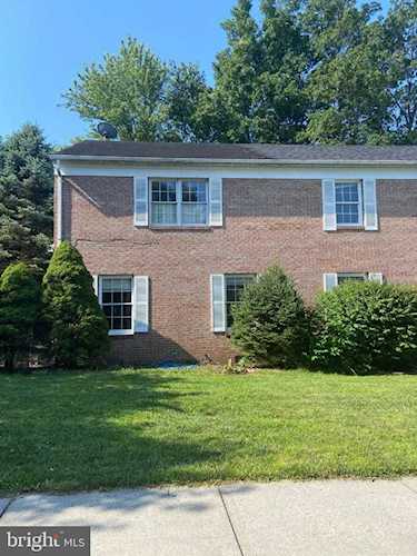 23 Berkeley Charles Town, WV 25414
