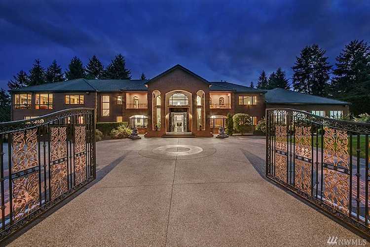Address Withheld Bellevue, WA 98005