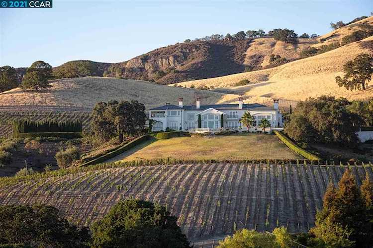 10 Serenity Lane Alamo, CA 94507