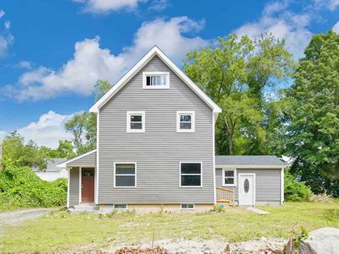 12 N Main St Avon, MA 02322